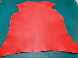 Réf.CUIR 3 / 0;38 M² / ROUGE / VENDU